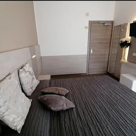 Hotel Hotel Cevoli 3*