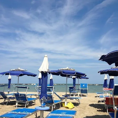 Hotel Cevoli 3*