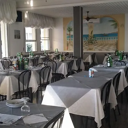 Hotel Cevoli 3*